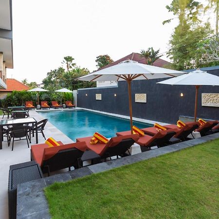 Kubu Petitenget Suite Seminyak  Exterior photo